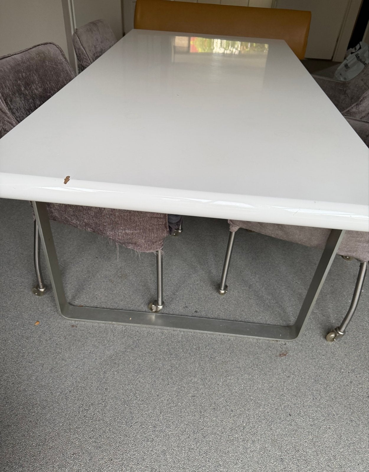 Gratis eettafel en stoelen, Huis en Inrichting, Ophalen, Gebruikt, Overige materialen, 50 tot 100 cm