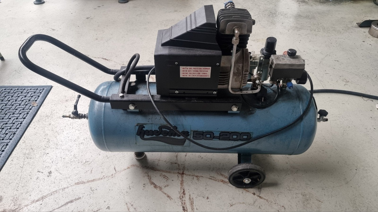 Huvema compressor semi proffesioneel. 50-200, 100 liter of meer, Ophalen
