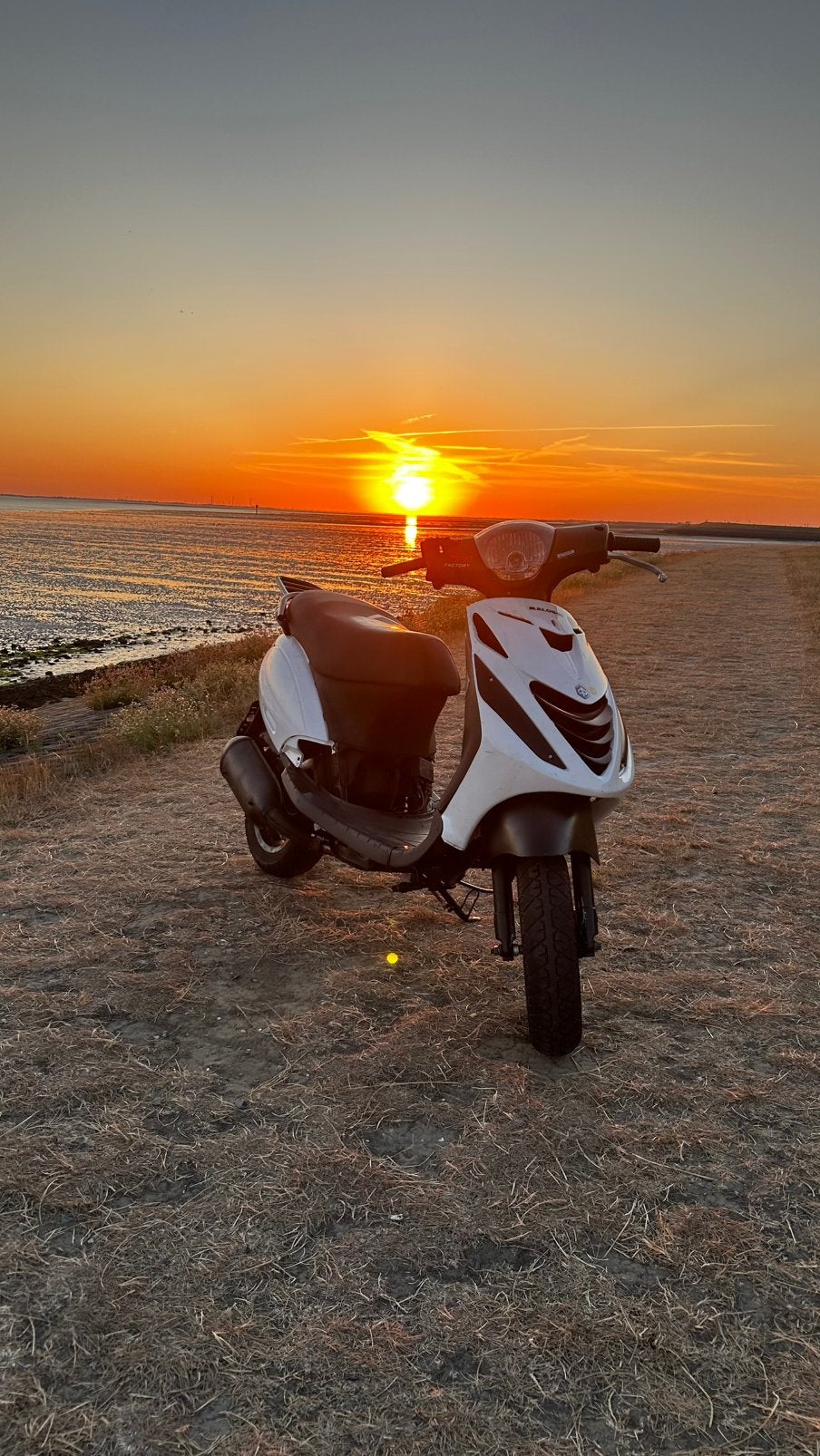 Zip 125cc zonder 123, Fietsen en Brommers, Scooters | Piaggio, Ophalen, Zo goed als nieuw, Tweetakt, Zip