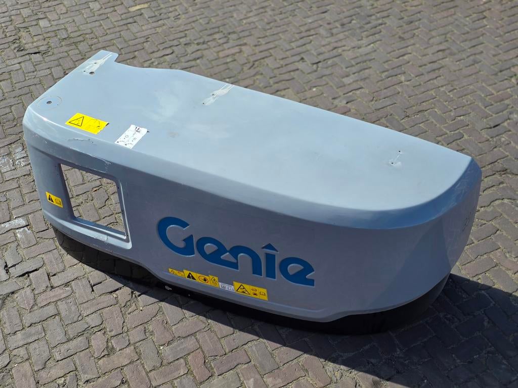 Zijkap (met schade) Genie S-45 TraX | Yom 2024, Ophalen, Gebruikt