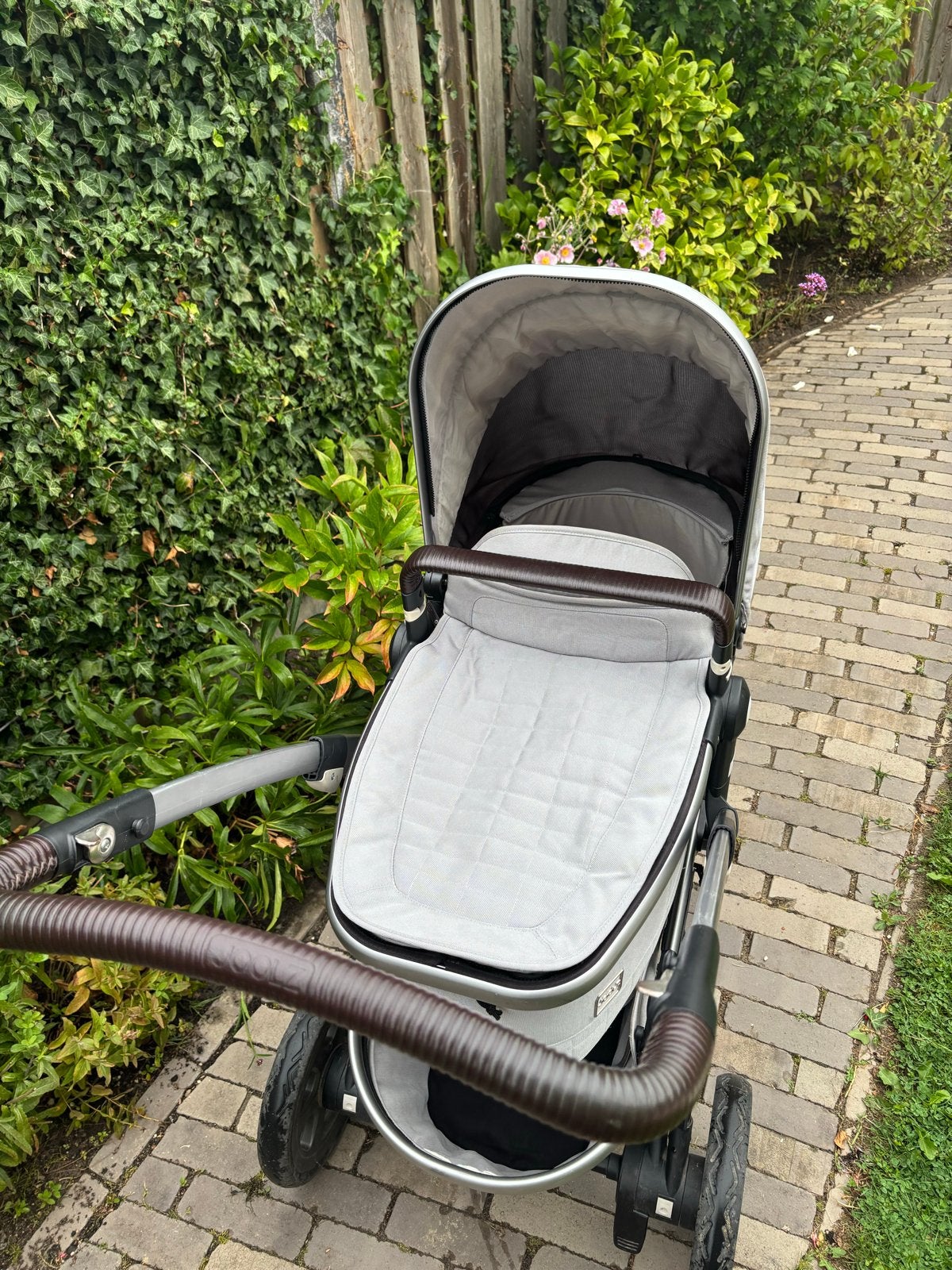 Joolz Geo kinderwagen met reiswieg, zitje en voetenzak, Gebruikt, Combiwagen, Met reiswieg, Ophalen