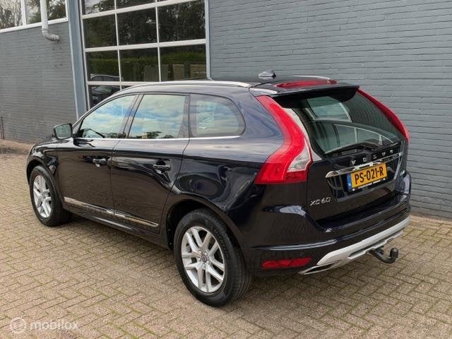 Volvo XC60 2.0 D4 FWD Polar+, Auto's, 12 maanden, Blauw, Bedrijf, 22 km/l