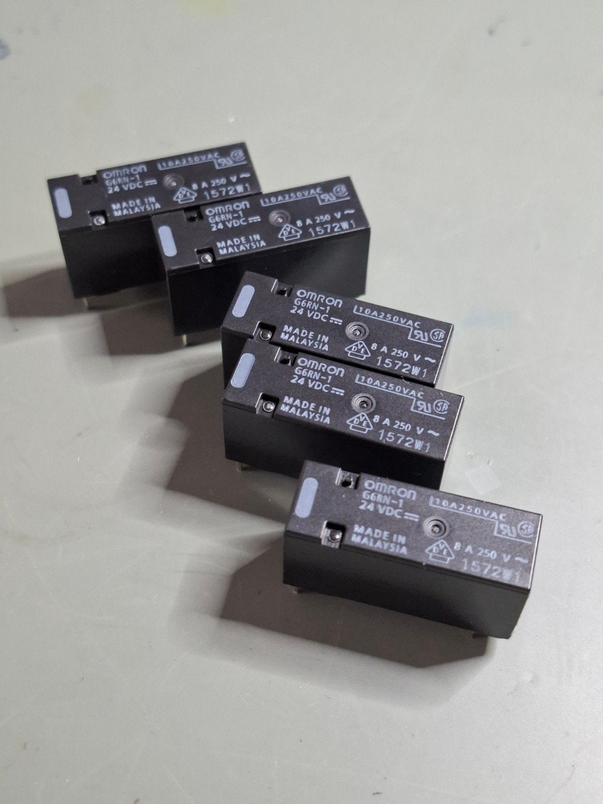 Omron relais G6RN-1 24V wissel schakelcontact 8A/250V, Ophalen of Verzenden, Nieuw