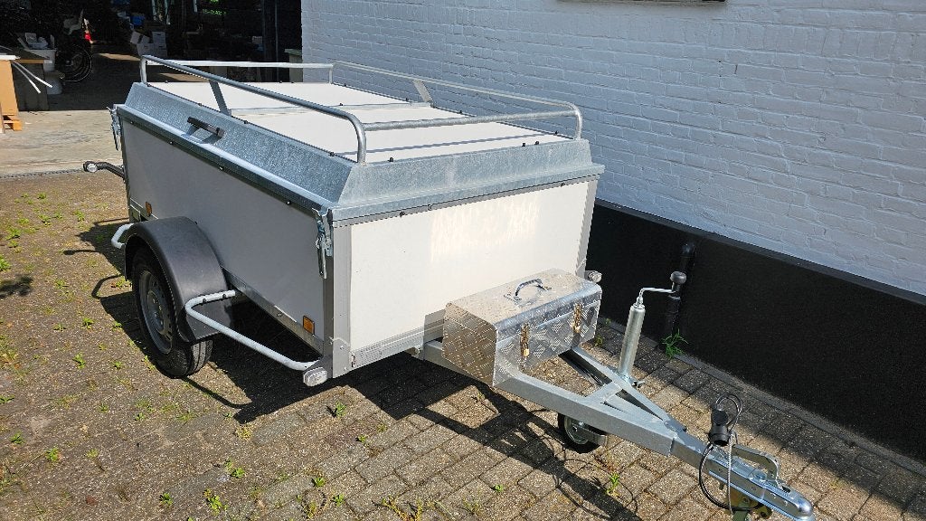 Zeer ruime bagagewagen te huur