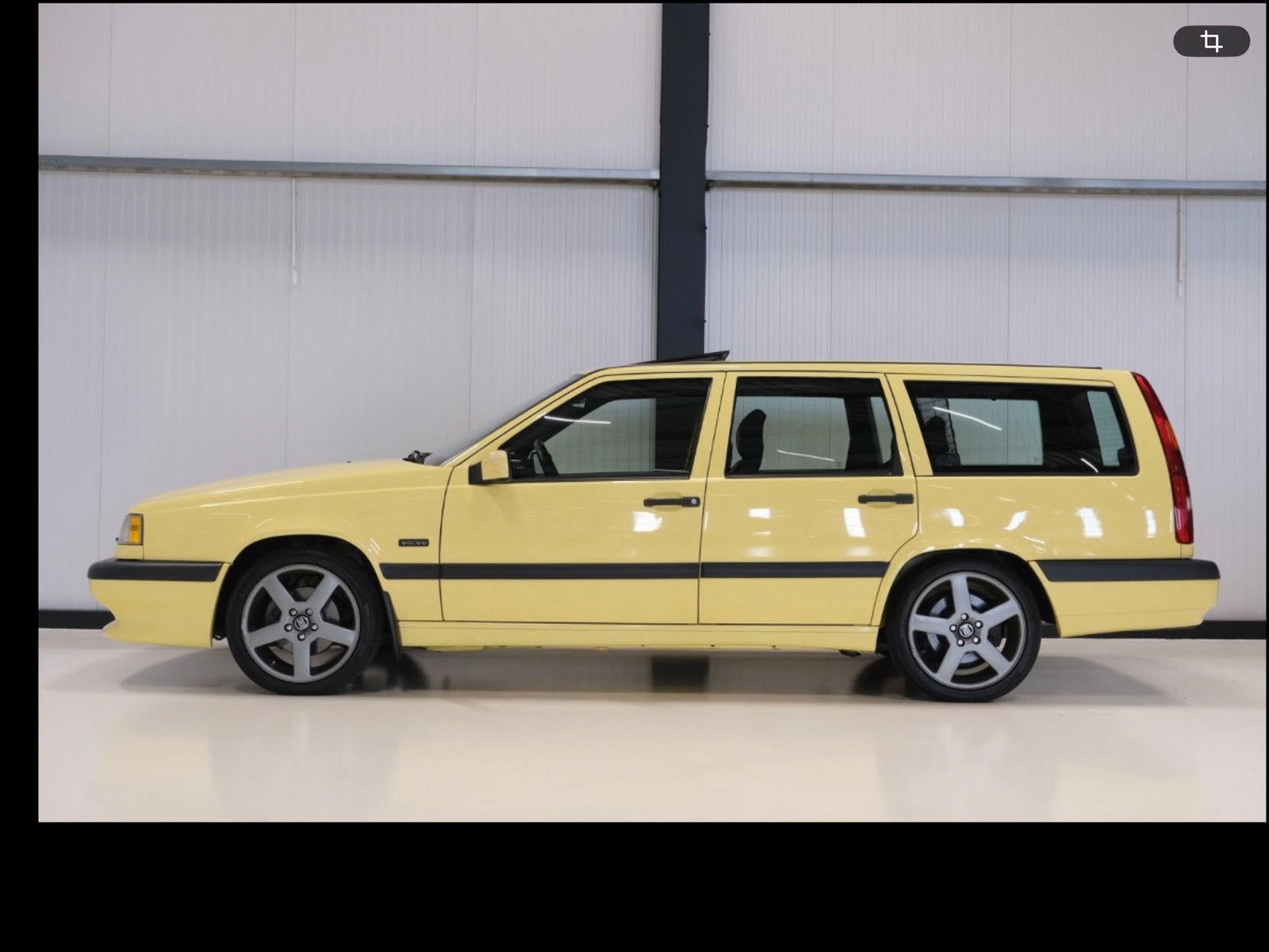 Volvo 850 T5R Cream Yellow, Ophalen of Verzenden