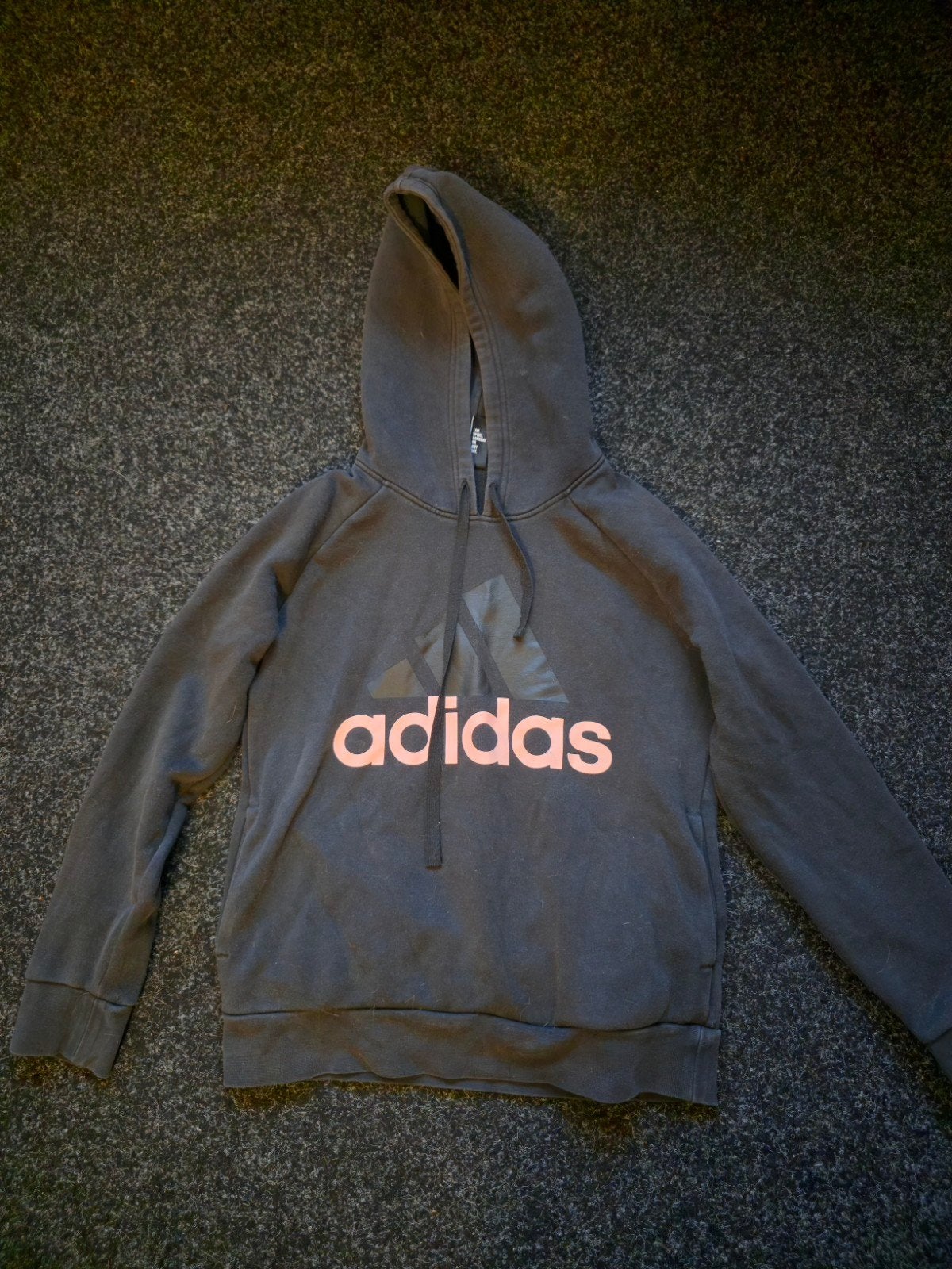 Adidas hoodie - Zwart met roze logo, Adidas, Zwart, Gedragen, Ophalen