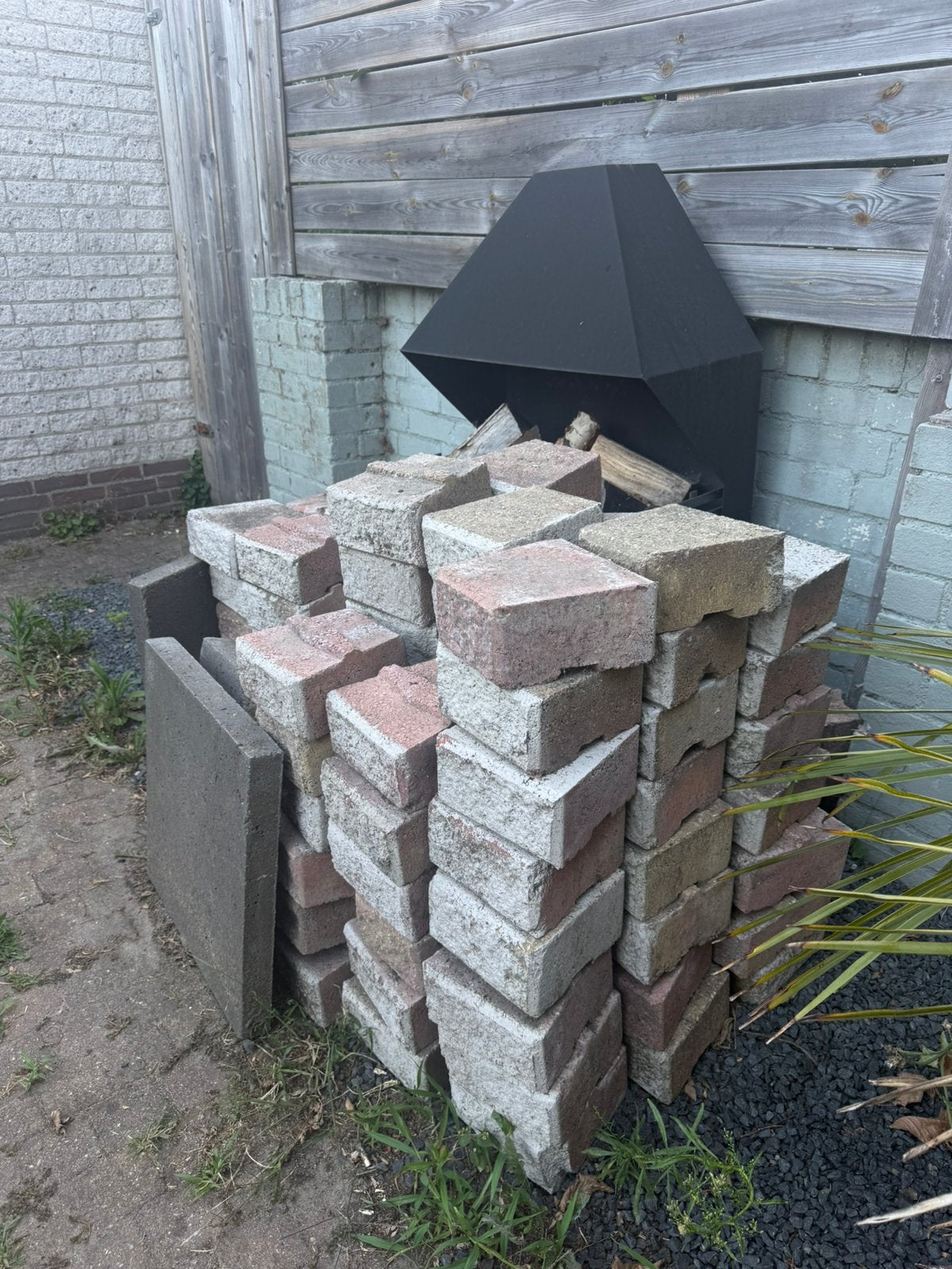 110 Stenen gratis af te halen, Ophalen, Zo goed als nieuw, Beton, Overige typen