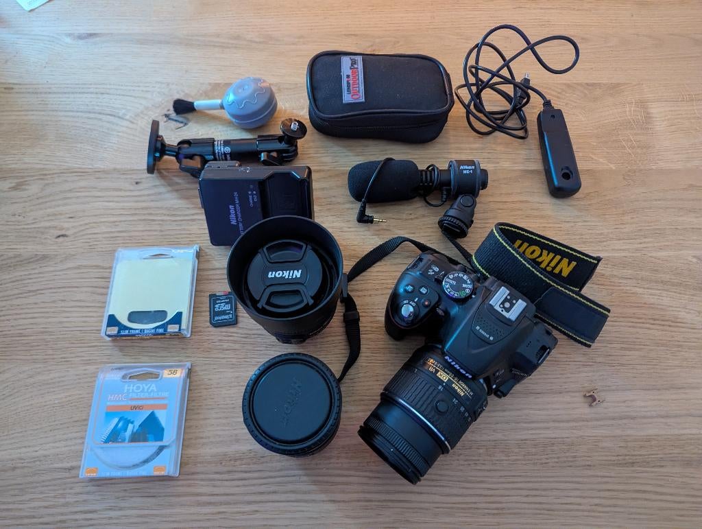 Nikkon D5300 + 18-55mm, fisheye, 50mm lens, mic en filters, Spiegelreflex, Ophalen of Verzenden, Zo goed als nieuw, Nikon