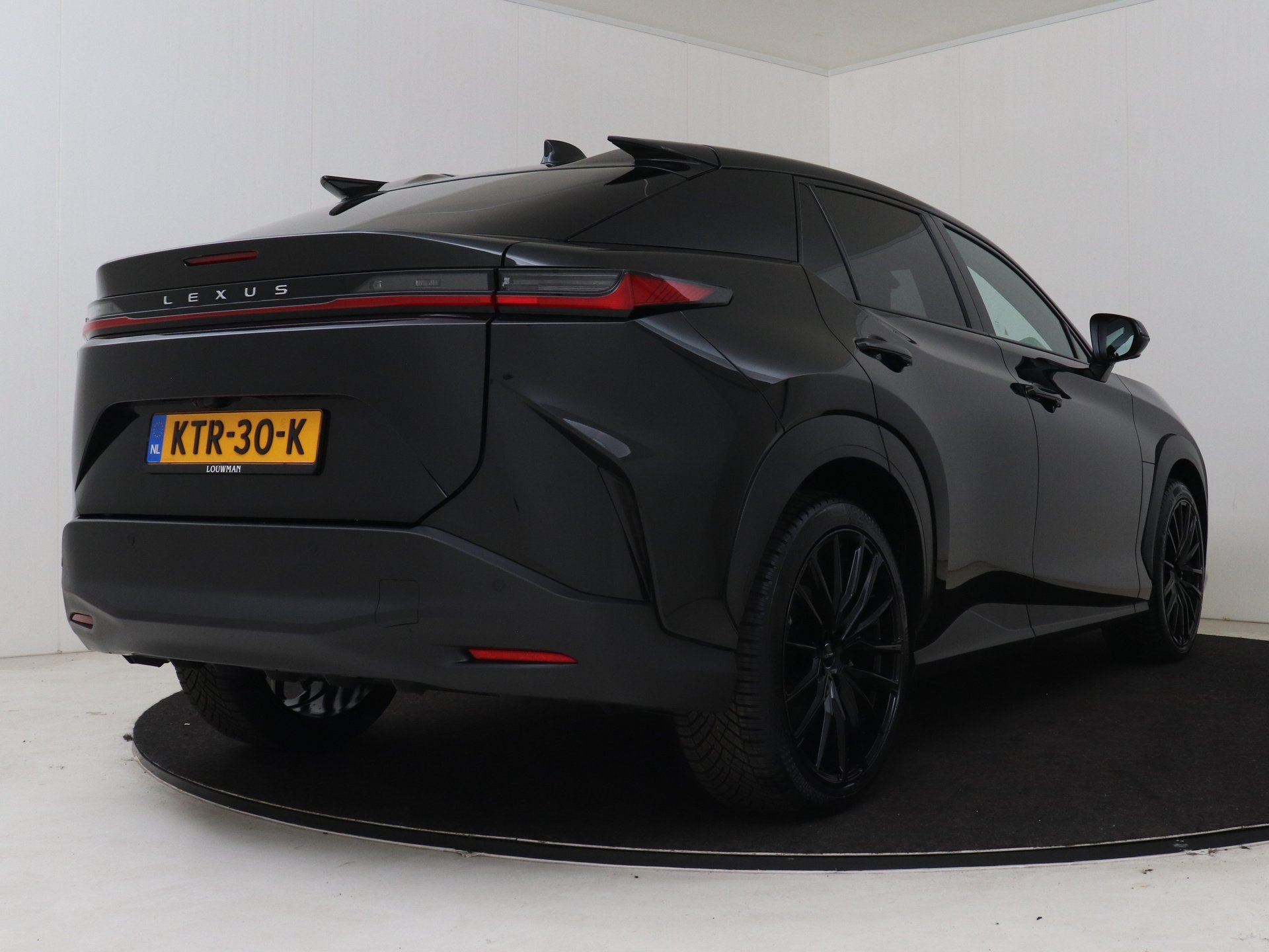 Lexus RZ 350e Luxury Line 77 kWh / Black Edition | 21" Velge, Auto's, 227 pk, 24 min, Zwart, 508 km