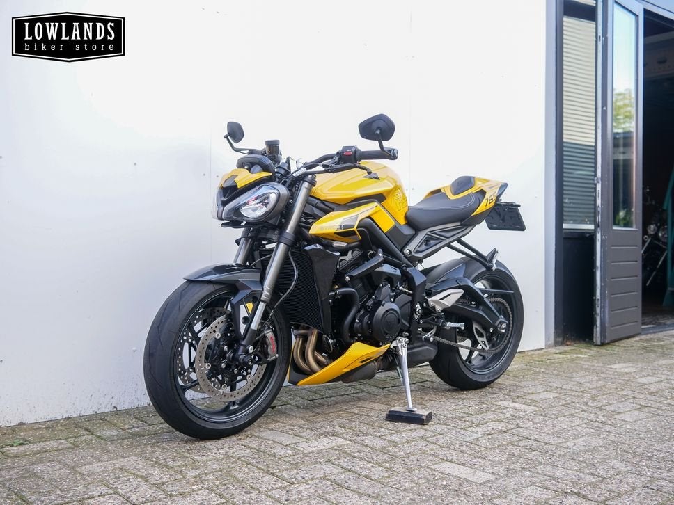 TRIUMPH STREET TRIPLE RS (bj 2025), Motorrijbewijs A, Bedrijf, 765 cc, Meer dan 35 kW