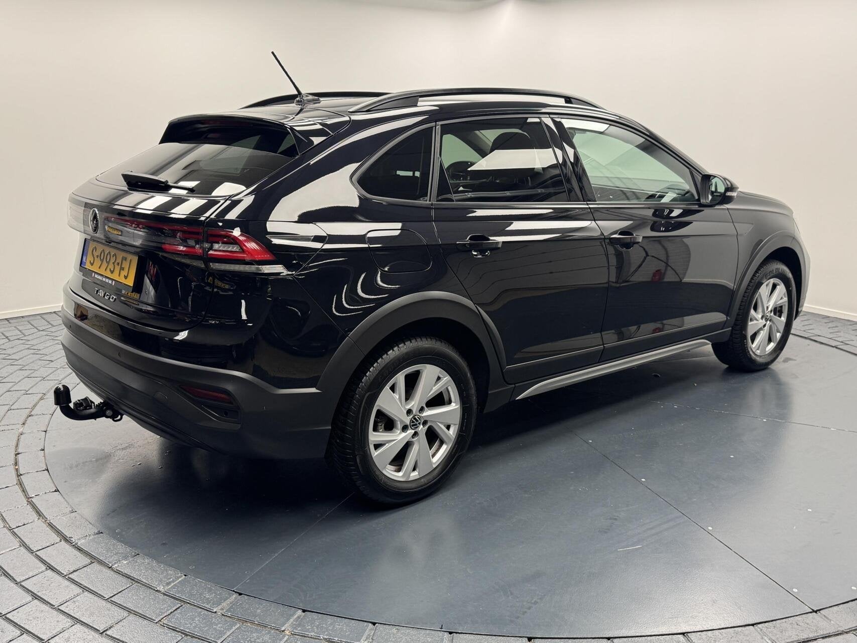 Volkswagen Taigo 1.0 TSi Life Automaat-Trekhaak-Airco-Adapt., Auto's, Stof, Gebruikt, Met garantie (alle), Zwart