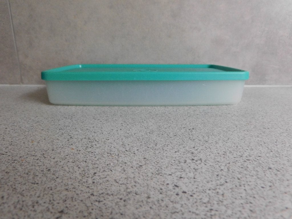 Tupperware Diepvriesdoos 0,6 Ltr. Turquoise, Gebruikt, Bewaardoos, Geschikt voor vriezer, Ophalen of Verzenden