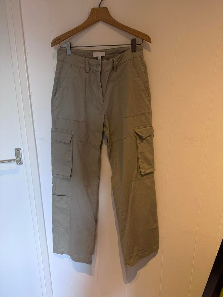 Cargo broek H&M maat 38, Maat 38/40 (M), H&M, Ophalen of Verzenden, Zo goed als nieuw