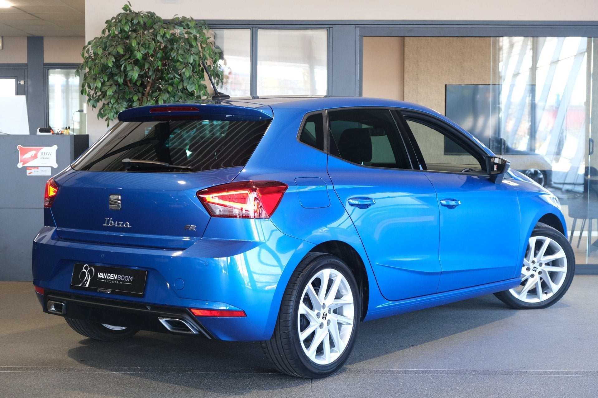 Seat Ibiza 1.0 EcoTSI FR 95PK Facelift Led Navi Cruise PDC D, Auto's, Seat, Voorwielaandrijving, Gebruikt, Zwart, Blauw