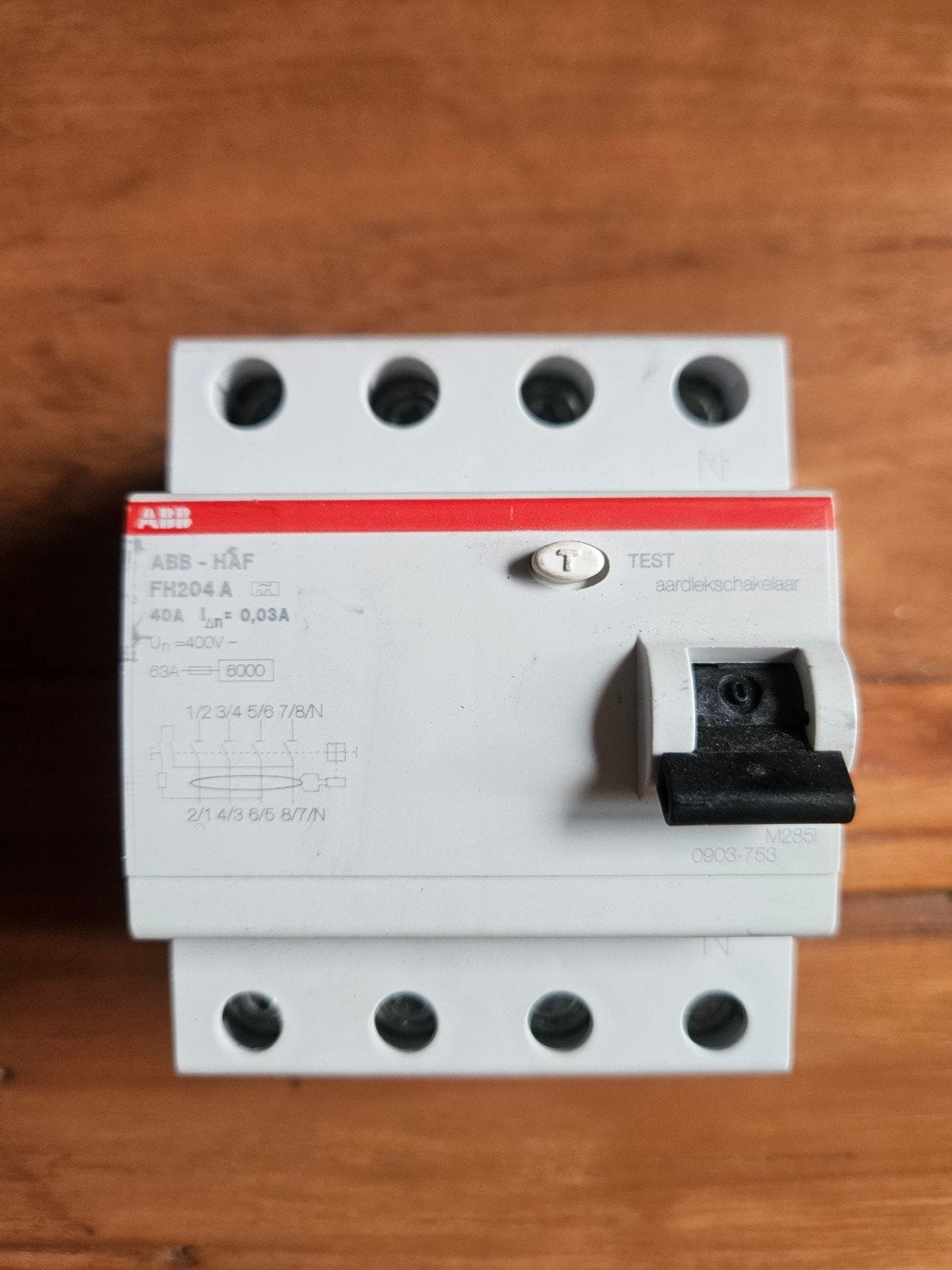 ABB aardlekschakelaar 4-P FH 204 A 40/0,03, Ophalen of Verzenden, Zo goed als nieuw, ABB, Aardlekschakelaar