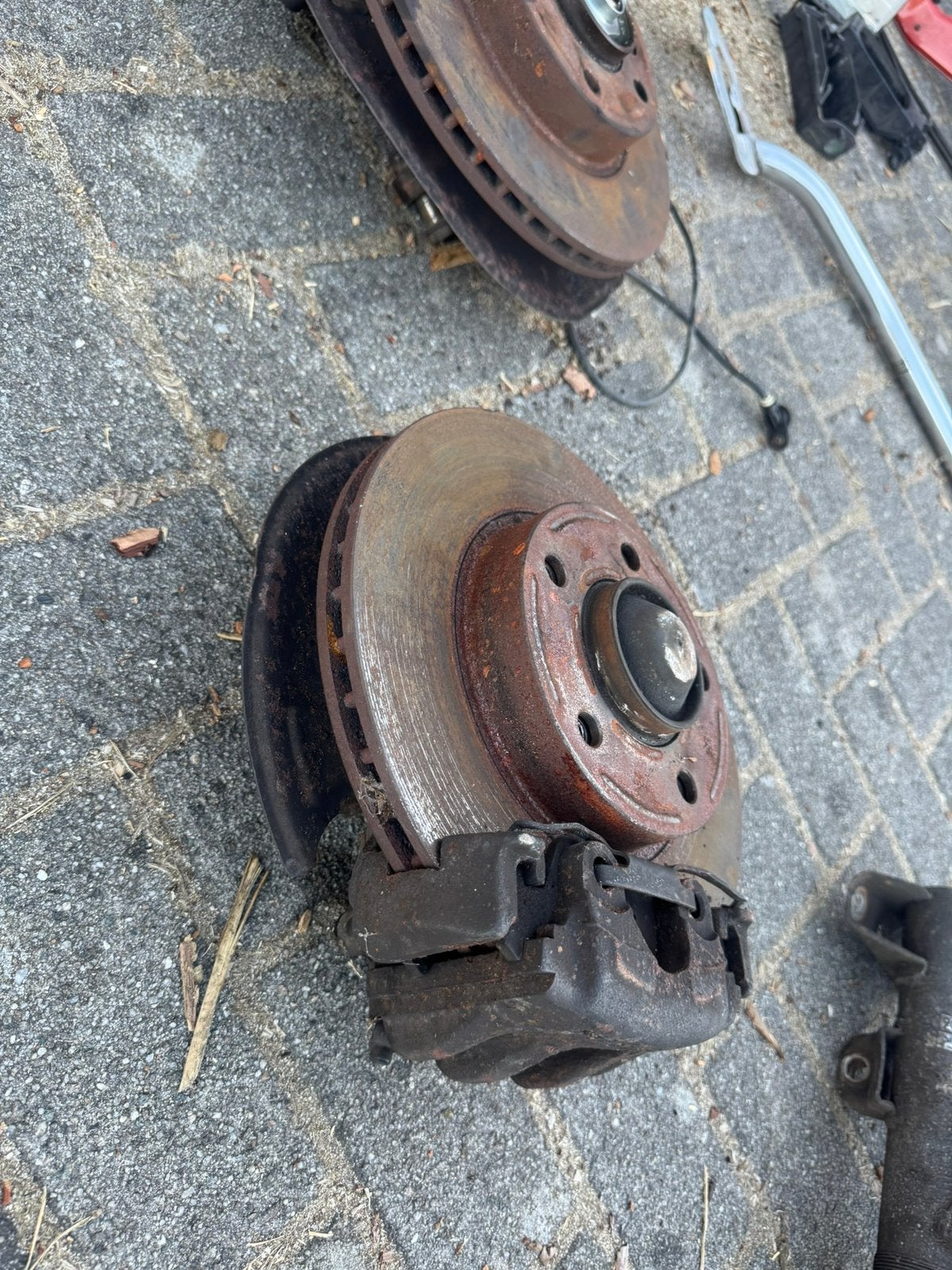 Geventileerd voorremmen bmw e36 318is, 320, 325, Ophalen, BMW