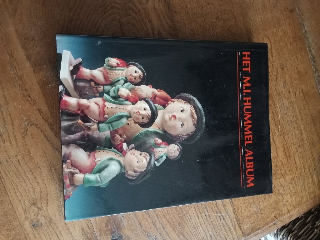 2 de hummel cataloges prachtige prenten en informatie, Ophalen of Verzenden