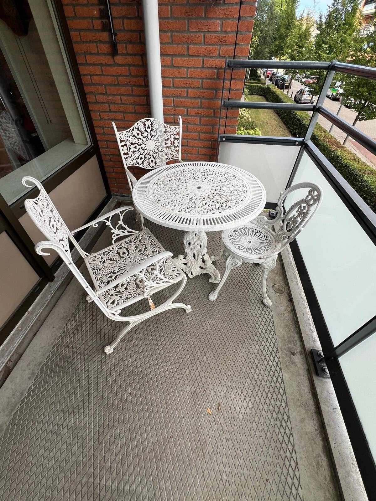 wit metaal terras set, Ophalen, Overige materialen, 3 zitplaatsen