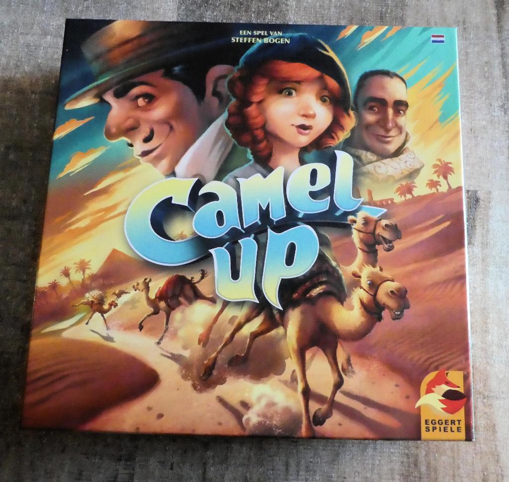 Camel Up Bordspel Kamelenrace Nieuwe editie met 3D palmboom., Vijf spelers of meer, Ophalen of Verzenden, Zo goed als nieuw