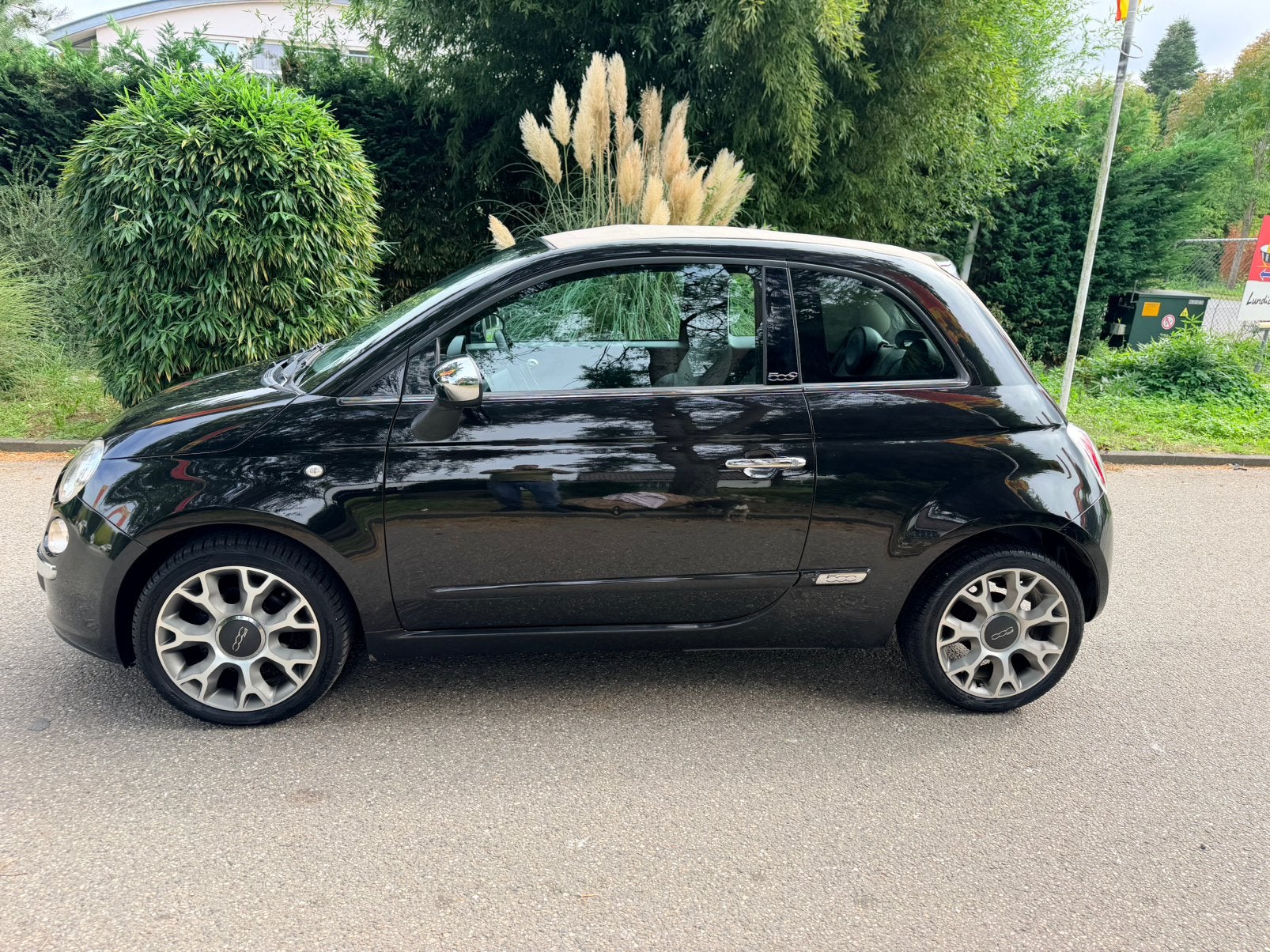 Fiat 500c 0.9 Turbo 86pk Lounge/CABRIO/NL Auto /16” inch/, Auto's, Stof, Parkeersensor, Zwart, Origineel Nederlands