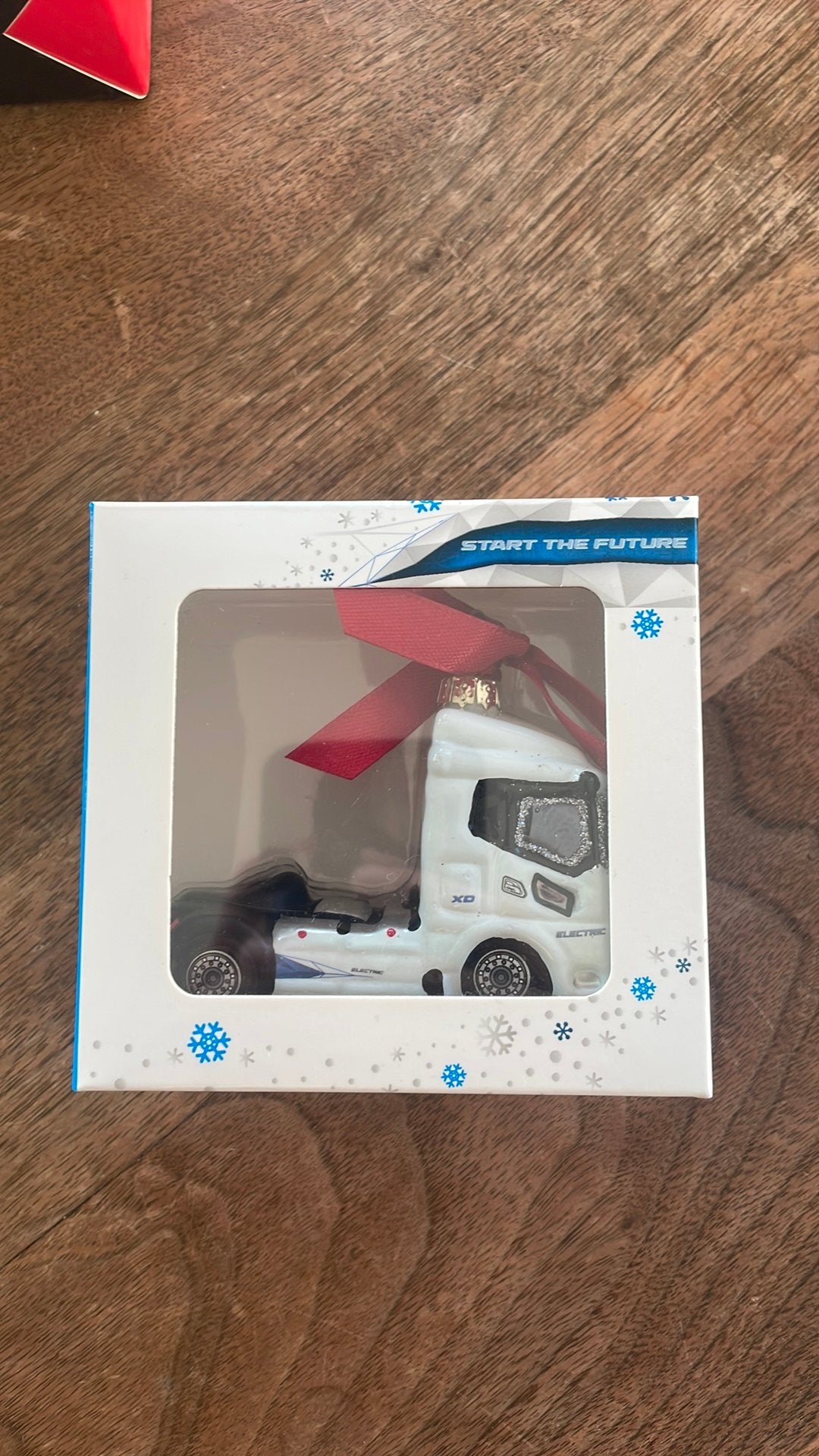 DAF kerstbal XD Electric, Ophalen of Verzenden, Zo goed als nieuw