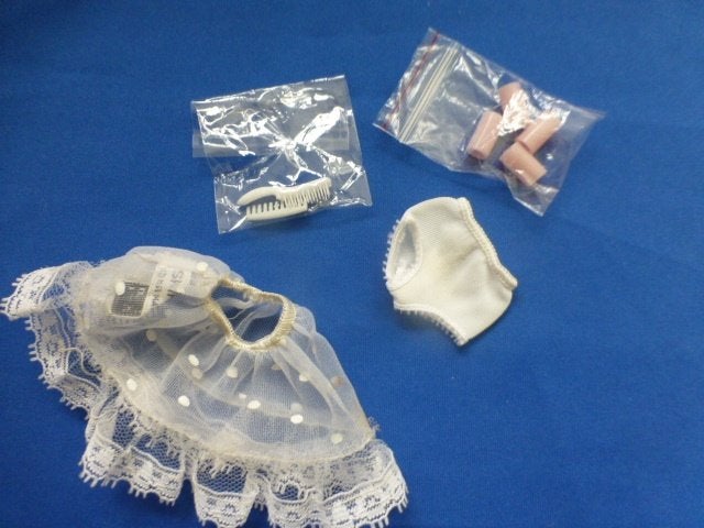 Barbie Skipper Underpretties, compleet, Ophalen of Verzenden, Zo goed als nieuw, Kleertjes