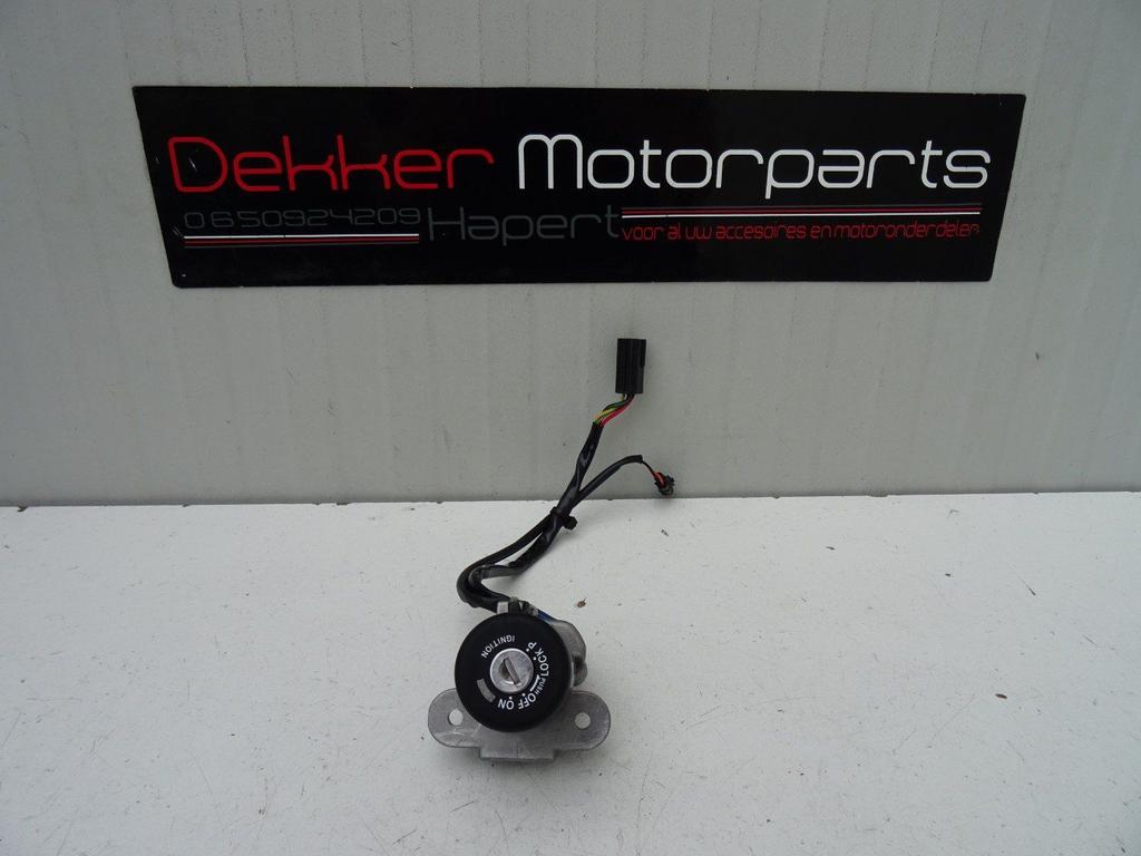 Contact Slot Contactslot + Ring Ducati Monster 821 2018-2021, Ophalen of Verzenden, -, -, -