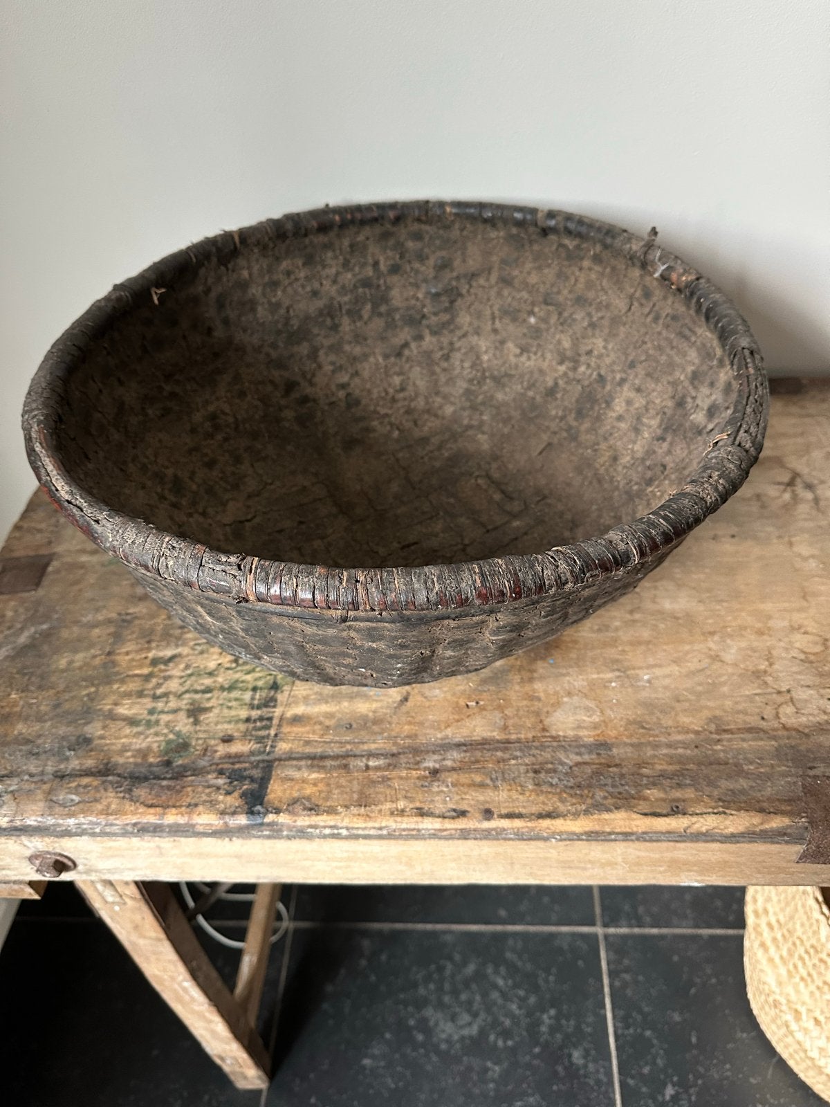 Oude verweerde leemmand - Doorsnee 44cm, Hoogte 19cm, Ophalen of Verzenden