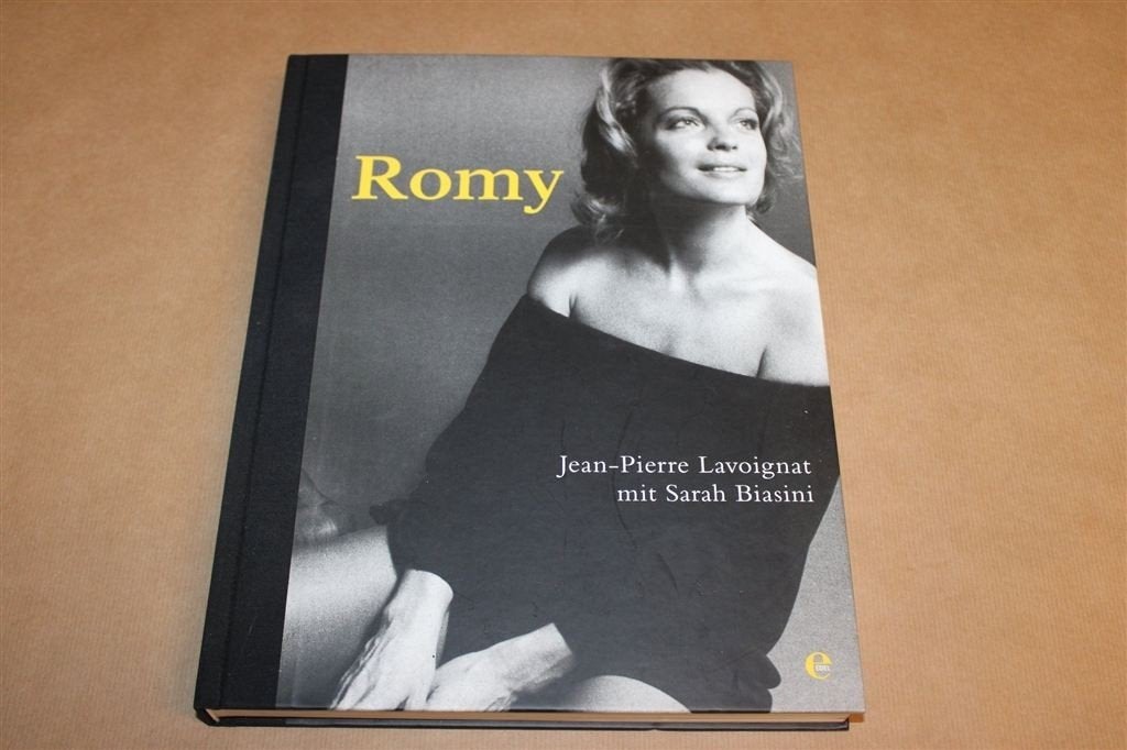 Romy Schneider — Fotoboek van de Sissi Actrice, Ophalen of Verzenden, Zo goed als nieuw, Personen