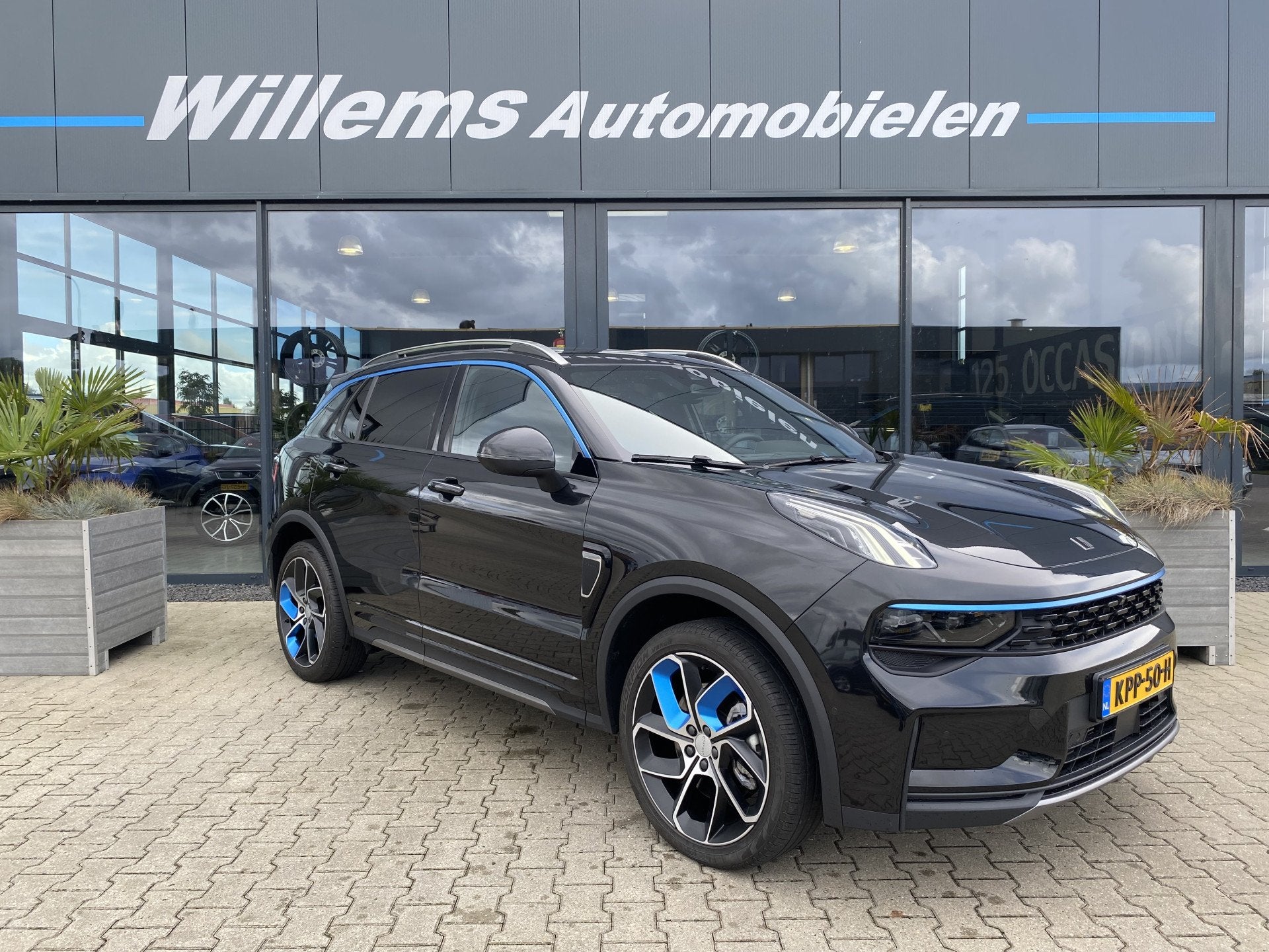 Lynk & Co 01 1.5 Zwarte Hemel, App-Connect, 360' Camera & Pa, Auto's, Dealer onderhouden, Stof, Met garantie (alle), 82 pk