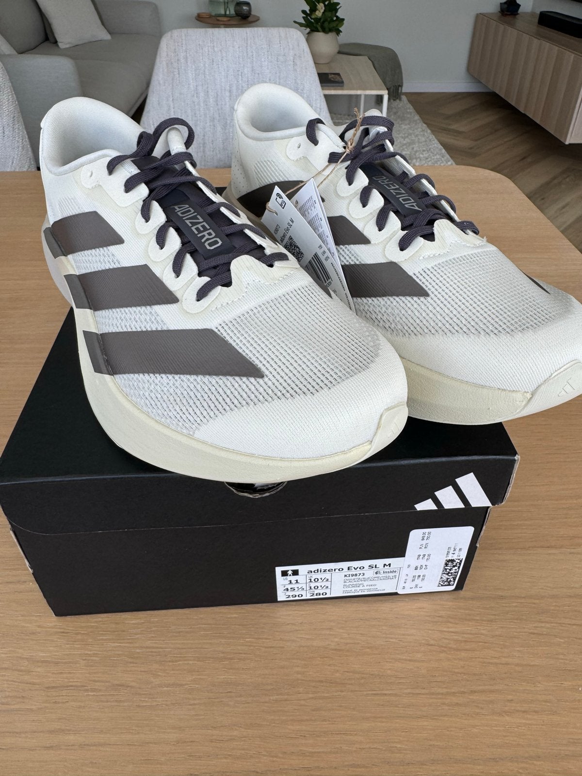 Adidas Adizero Evo SL M - Maat 45 - Nieuw, Ophalen of Verzenden, Nieuw, Sneakers of Gympen