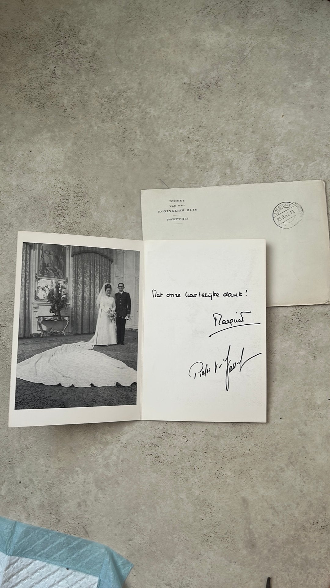 Kaart trouwerij prinses Margriet Pieter van vollehoven, Ophalen of Verzenden, Kaart, Foto of Prent
