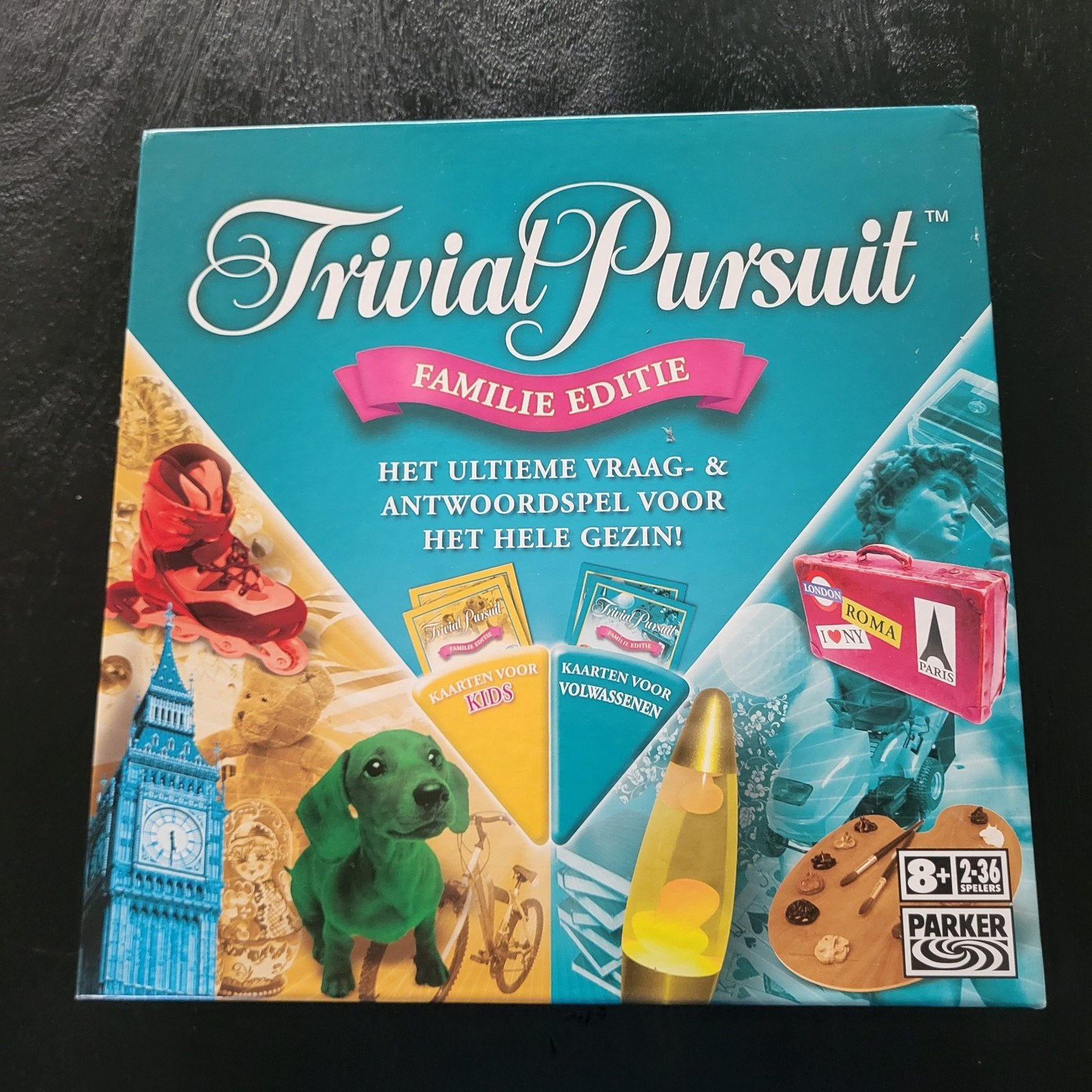 Trivial Pursuit Familie Editie - Compleet Gezelschapsspel, Drie of vier spelers, Ophalen, Zo goed als nieuw, Parker