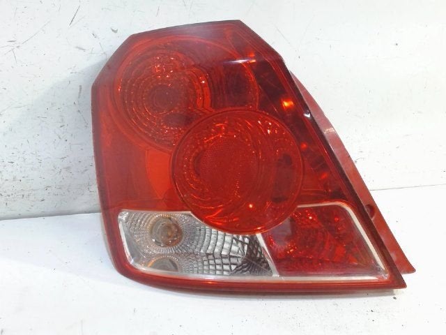 Achterlicht links buiten Chevrolet Kalos, Auto-onderdelen, Onderdelen@venauto.nl, Van der Ven Autorecycling B.V., Gebruikt, Ettenseweg 76, 4706 PB Roosendaal, The Netherlands