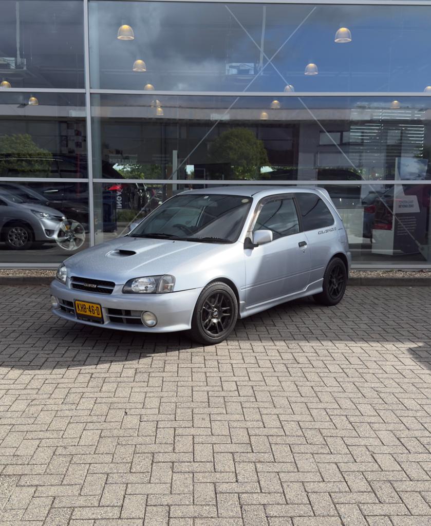 Toyota Starlet Glanza 4EF-TE 1996, Auto's, Voorwielaandrijving, Stof, 4 cilinders, Starlet