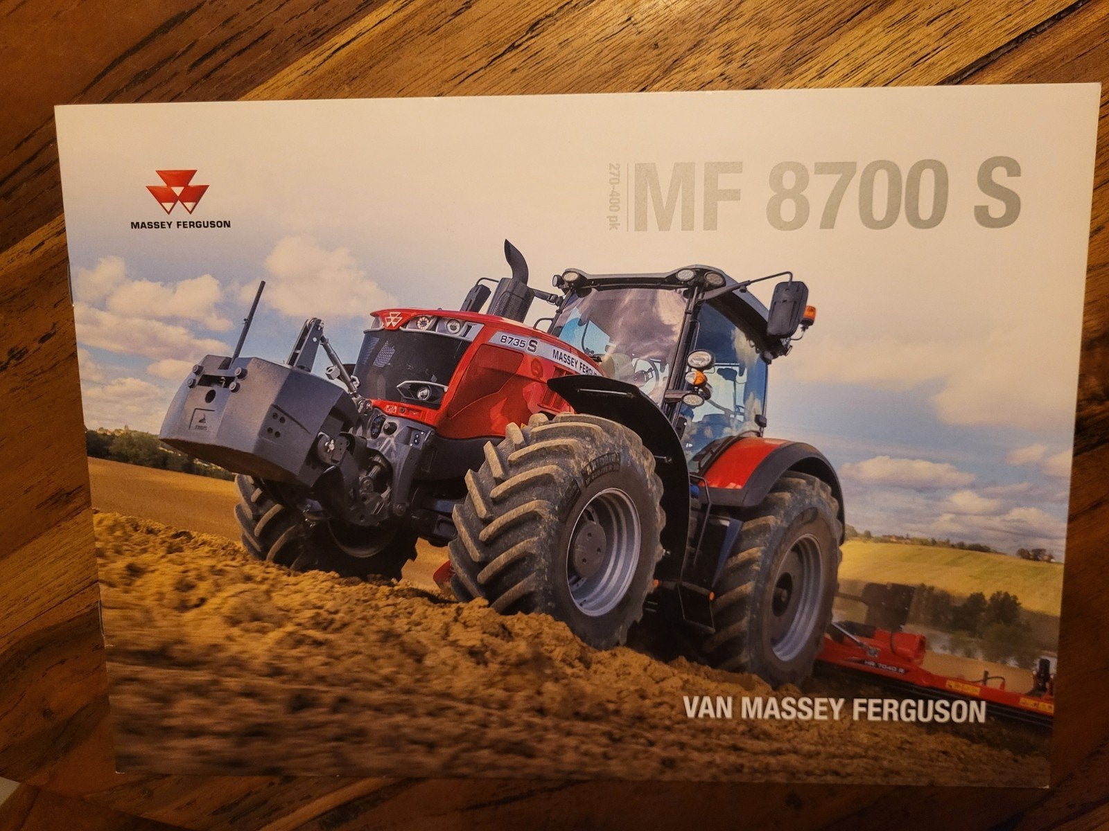 tractor folder Massey Ferguson 8700 S, Boeken, Ophalen of Verzenden, Zo goed als nieuw