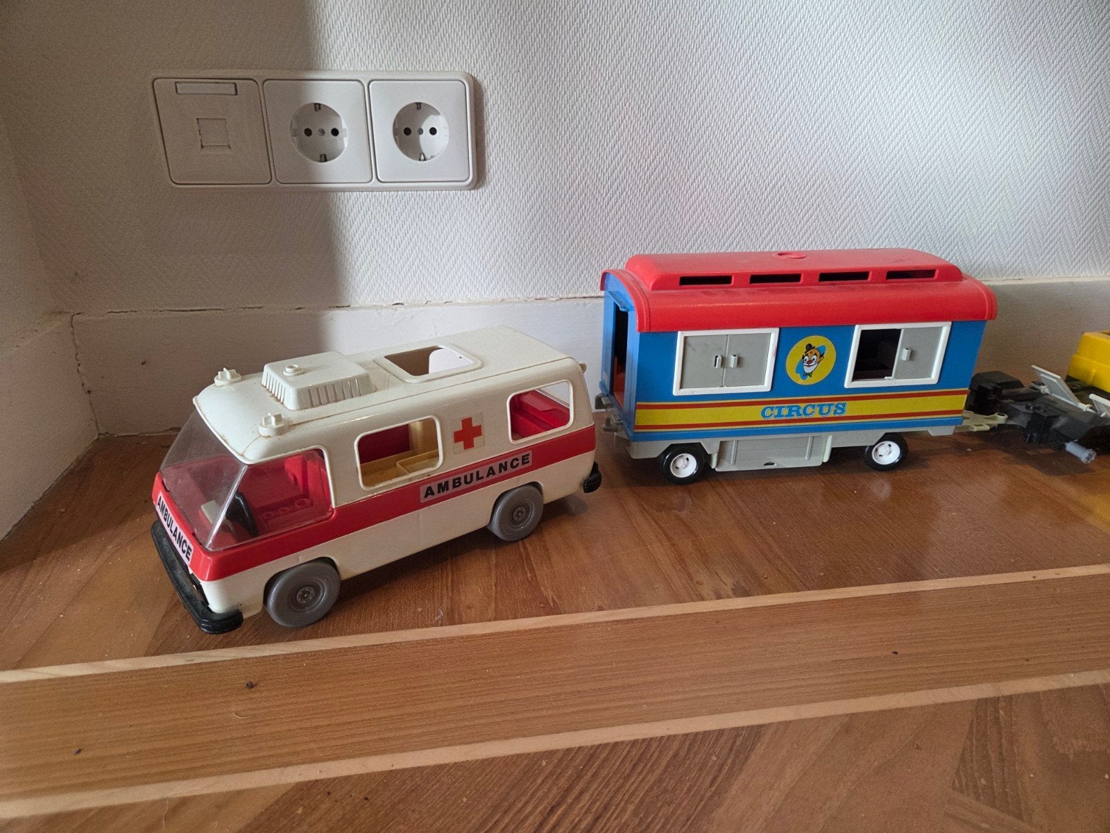 Vintage Playmobil: Ambulance, Circuswagen & Takelwagen, Ophalen, Gebruikt, Complete set, Voertuig