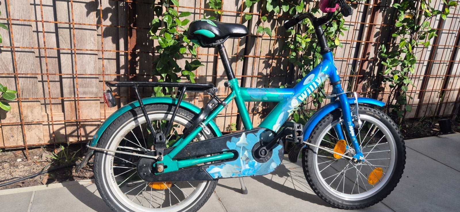 Kinderfiets Willy 16 inch - Blauw/Groen, Fietsen en Brommers, Ophalen, Terugtraprem, Gebruikt, Willy