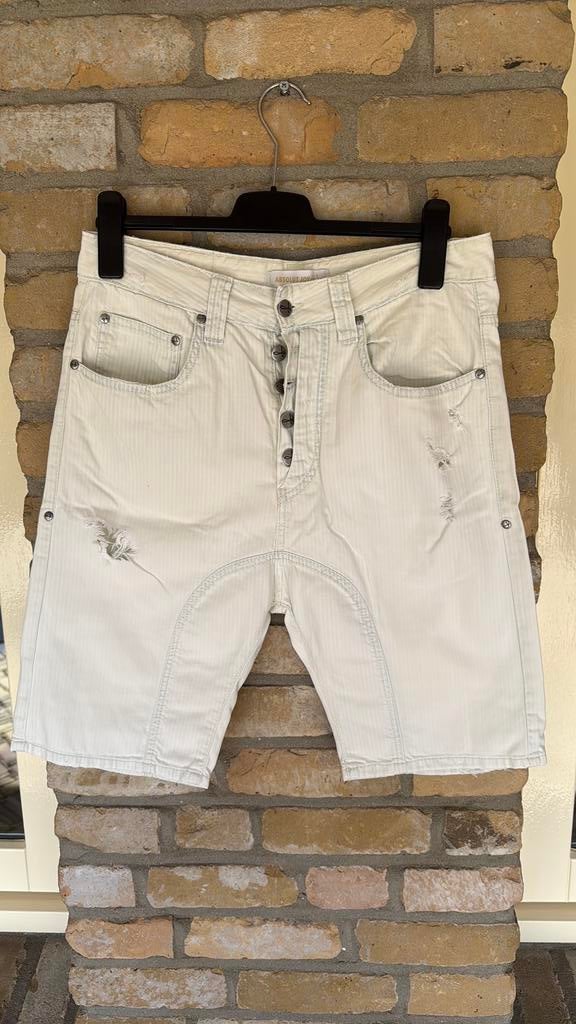 Korte broek, Ophalen of Verzenden, Zo goed als nieuw, Maat 48/50 (M), Overige kleuren