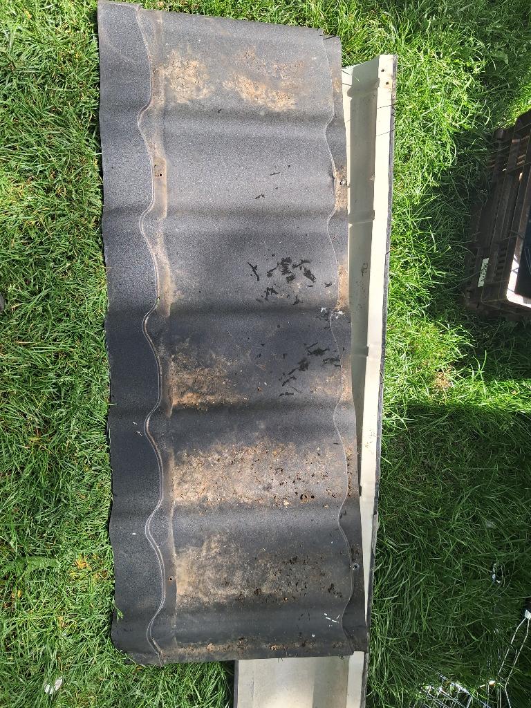 Dakpanplaten, Gebruikt, Zwart, Minder dan 5 m², Metaal