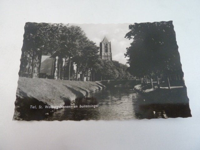 Tiel circa 1965 St. Walburgsbinnen- en buitensingel, Ophalen of Verzenden, 1960 tot 1980, Ongelopen, Gelderland