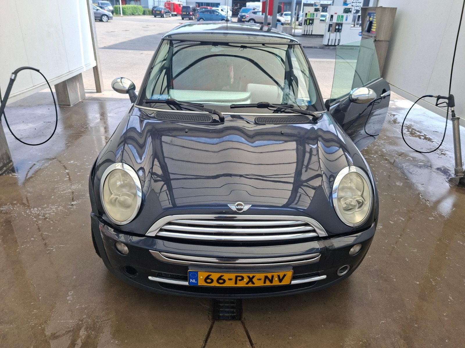 Mini 1.6 16V Cooper 2005 Zwart, Auto's, Mini, Voorwielaandrijving, 4 cilinders, 4 stoelen, Zwart