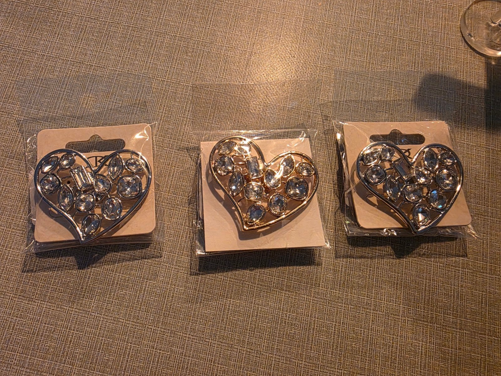 NieuweSteffen Schraut Broche Hart Glasstenen Magneetsluiting, Met kristal, Overige materialen, 4 tot 7 cm, Onbekend