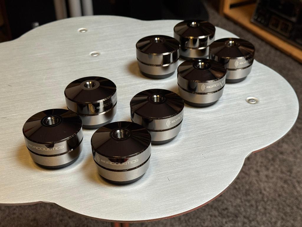 IsoAcoustics Gaia I / Occasion set (8 st.), Audio, Tv en Foto, Luidsprekers, Overige merken, Gebruikt, Ophalen of Verzenden, Minder dan 60 watt