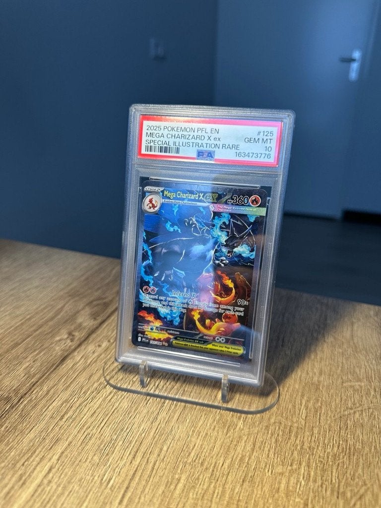 Mega Charizard X ex PSA 10 (PFL #125), Ophalen of Verzenden, Zo goed als nieuw, Losse kaart, Foil