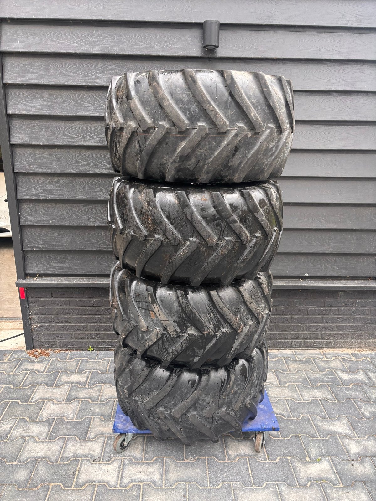 Giant minishovel banden en velgen BKT TR-315 31x15.50-15, Zakelijke goederen, Agrarisch | Onderdelen | Banden, Velgen en Assen