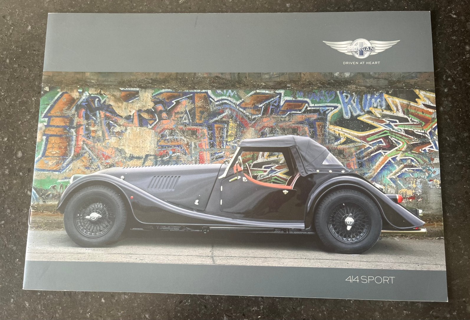 Morgan 4/4 Sport Brochure , Dikke auto folder in Nieuwstaat., Ophalen of Verzenden, Zo goed als nieuw, Overige merken