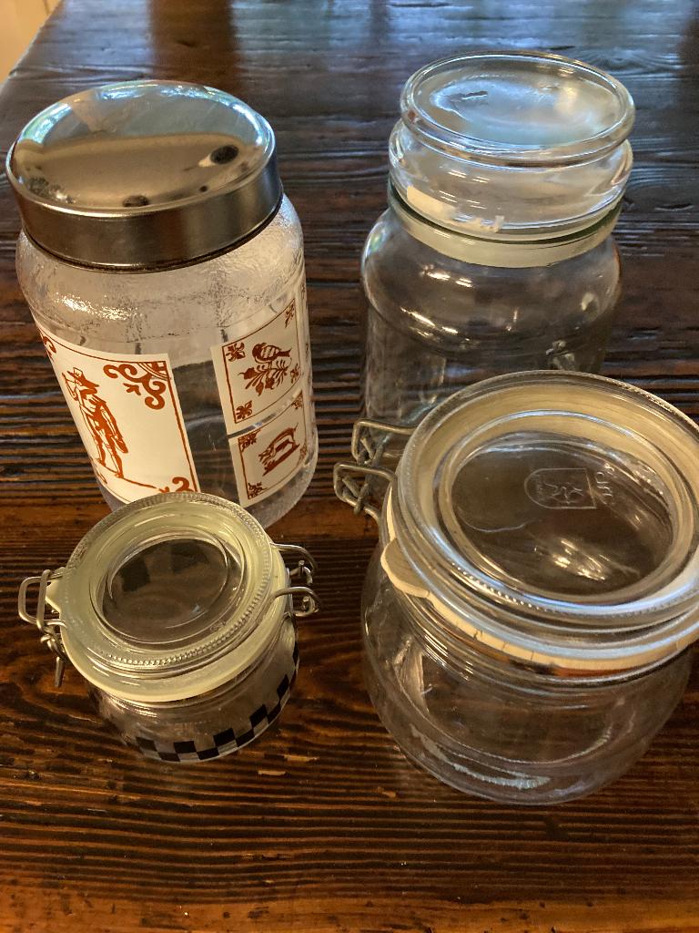 4 stuks voorraad potten o.a. Vinted pot Nescafe, Huis en Inrichting, Keuken | Potten en Pannen, Ophalen of Verzenden, Zo goed als nieuw