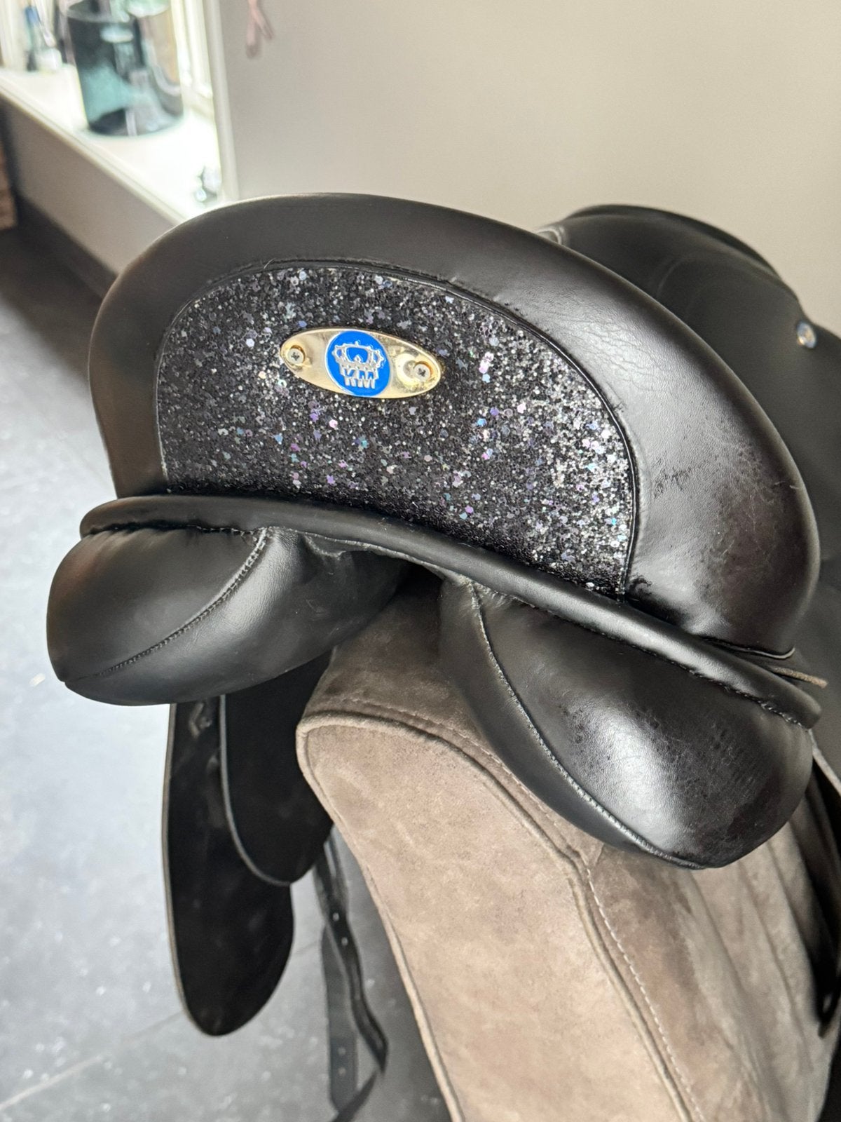 Km dressage deluxe dressuur zadel 17 inch MW met glitters, Dressuur, Zachte zit, M (17 inch), Diepe zit
