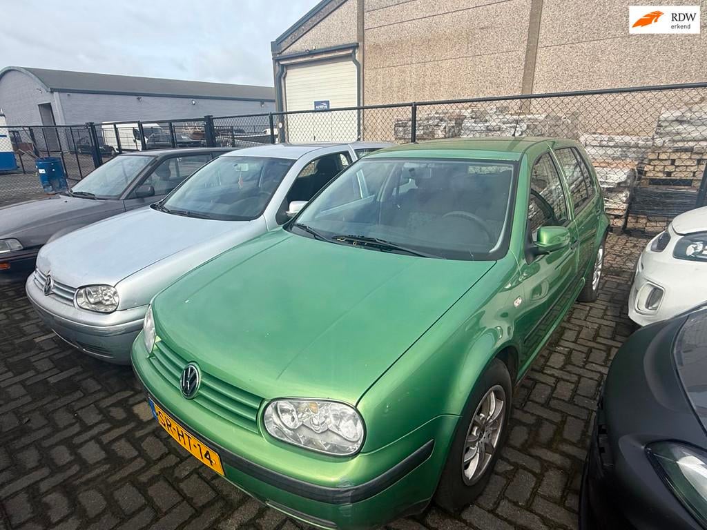 Volkswagen Golf 2x golf 1.9 tdi, Auto's, Gebruikt, 4 cilinders, 1197 kg, Origineel Nederlands